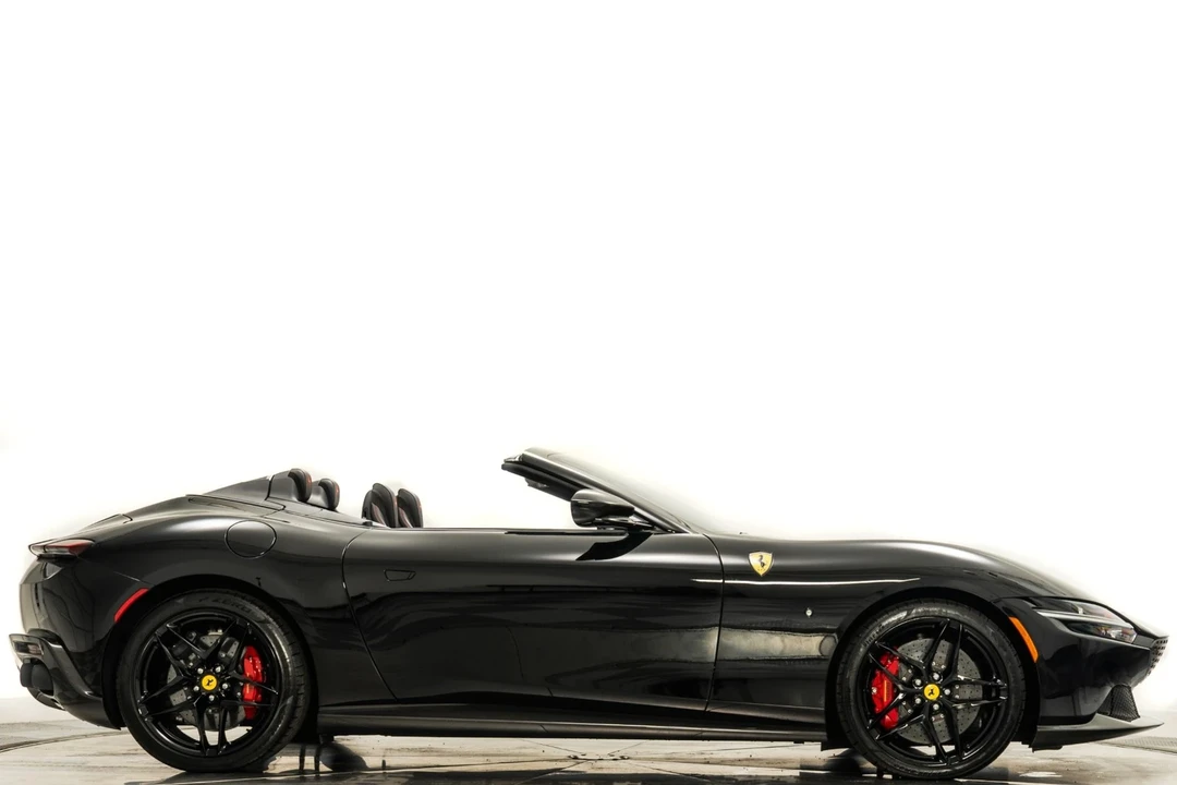 2024 Ferrari Roma Spider - Image 2 of 12