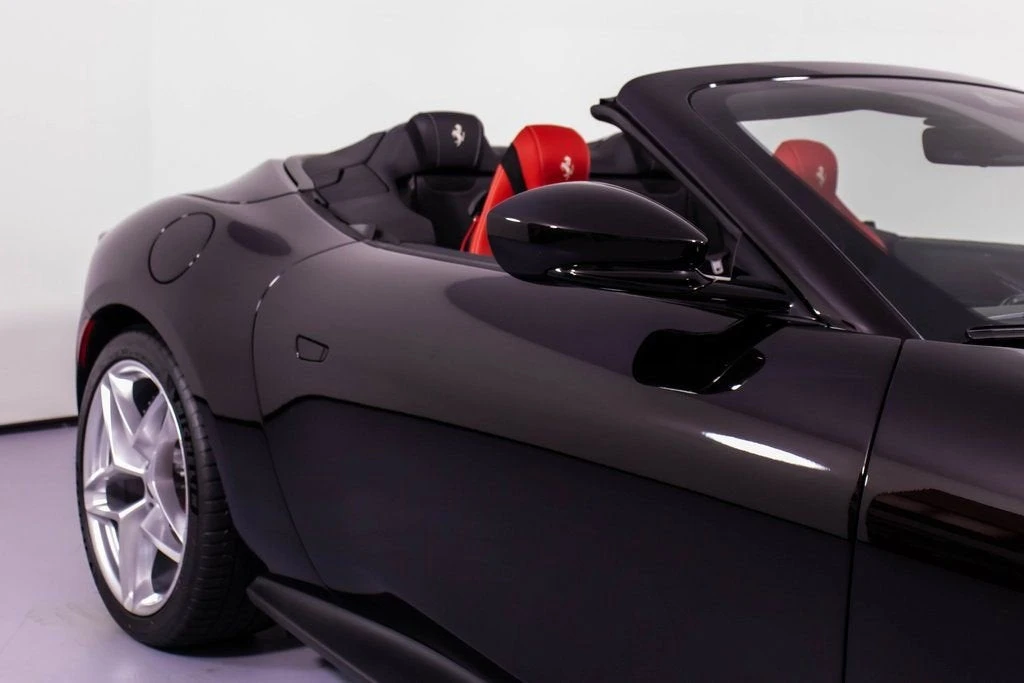 2024 Ferrari Roma Spider - Image 14 of 31