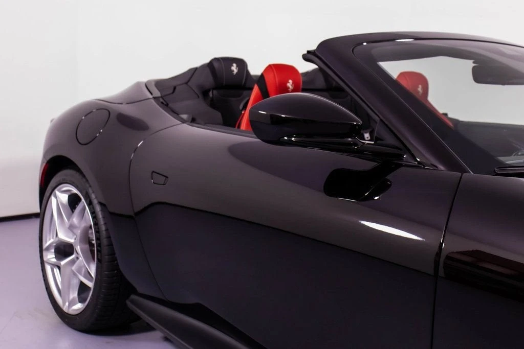 2024 Ferrari Roma Spider - Image 14 of 31