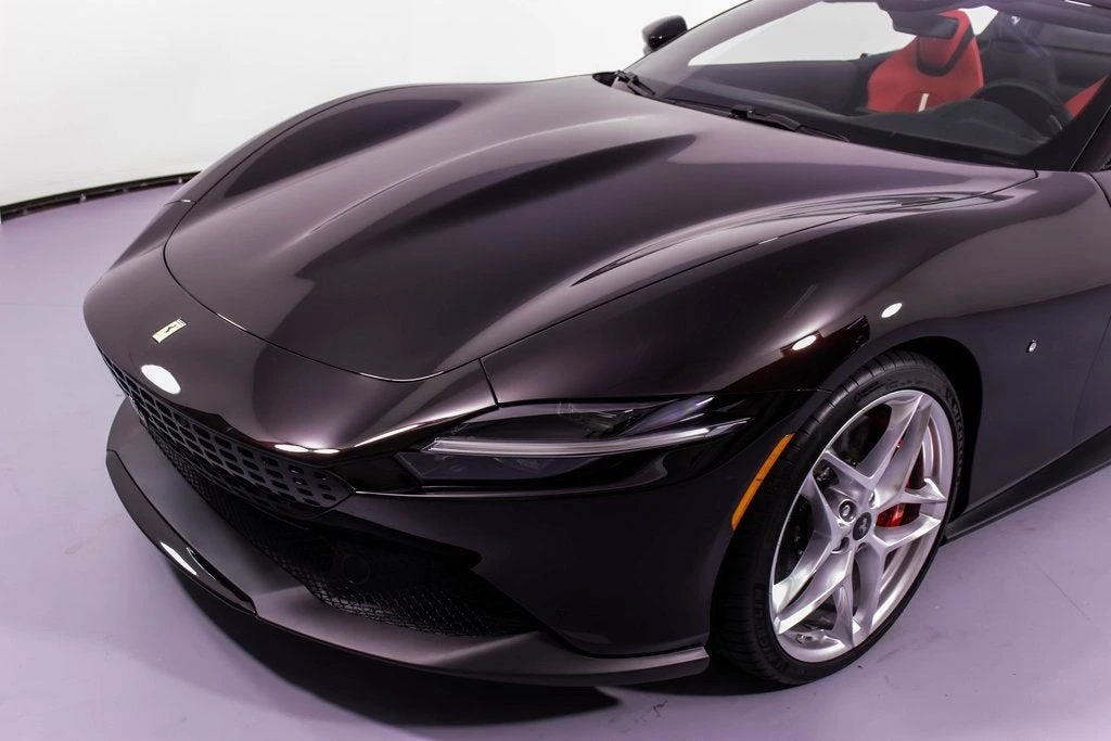 2024 Ferrari Roma Spider - Image 30 of 31