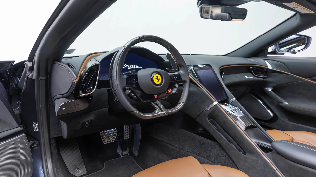 2024 Ferrari Roma Spider - Image 4 of 31