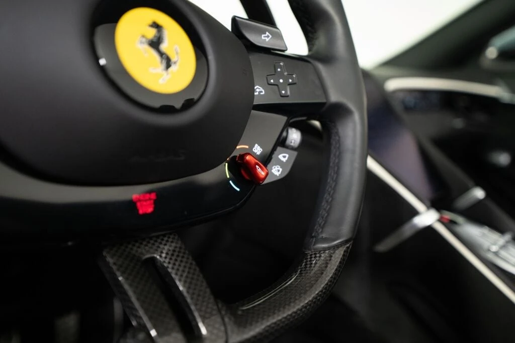 2024 Ferrari Roma Spider - Image 26 of 31