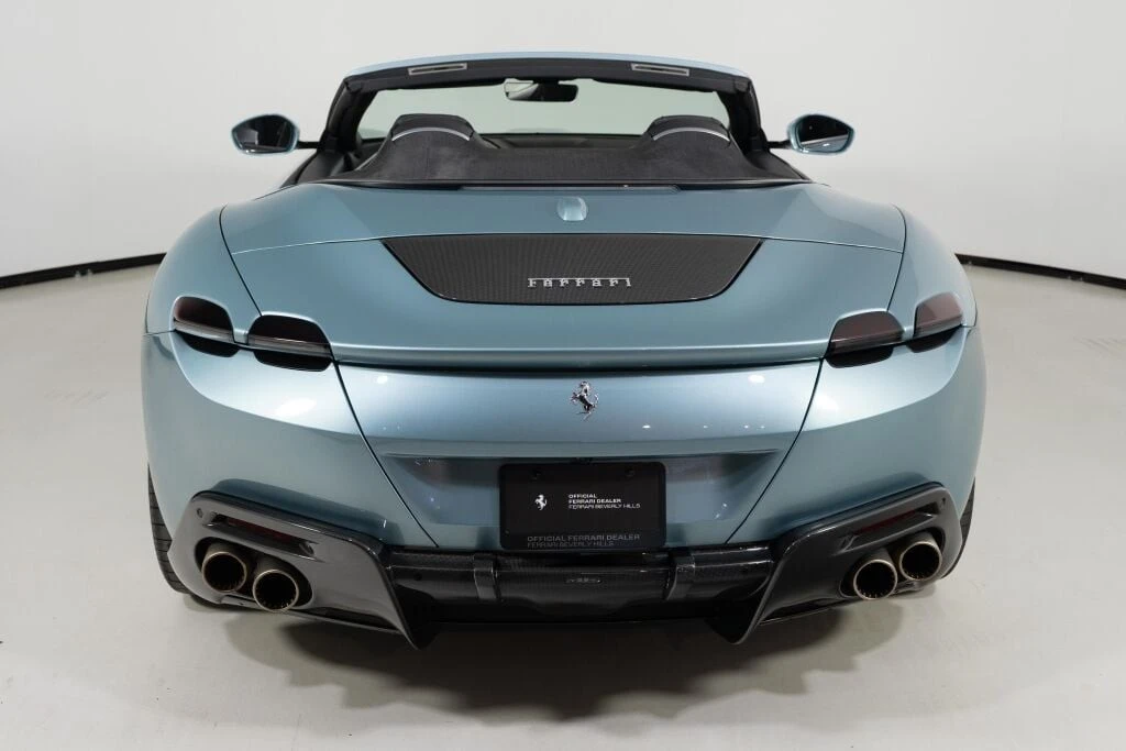 2024 Ferrari Roma Spider - Image 5 of 31
