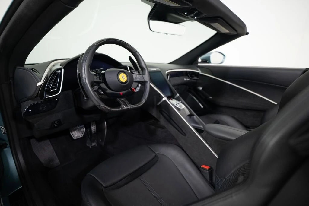 2024 Ferrari Roma Spider - Image 11 of 31