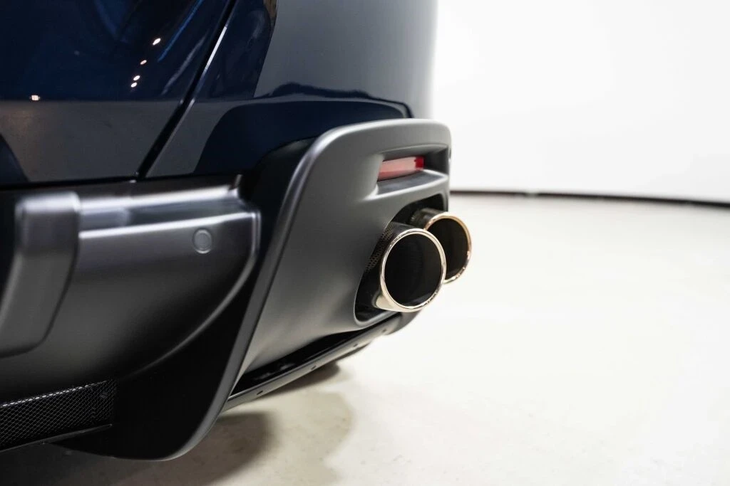 2024 Ferrari Roma Spider - Image 11 of 21