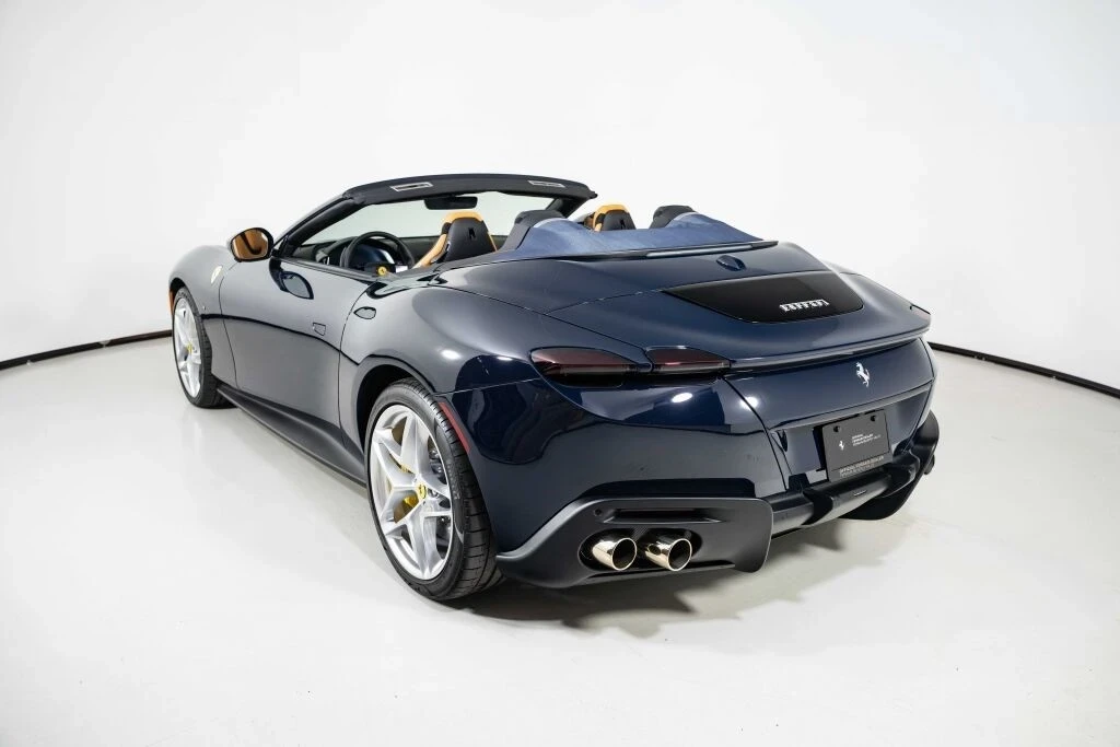 2024 Ferrari Roma Spider - Image 8 of 21