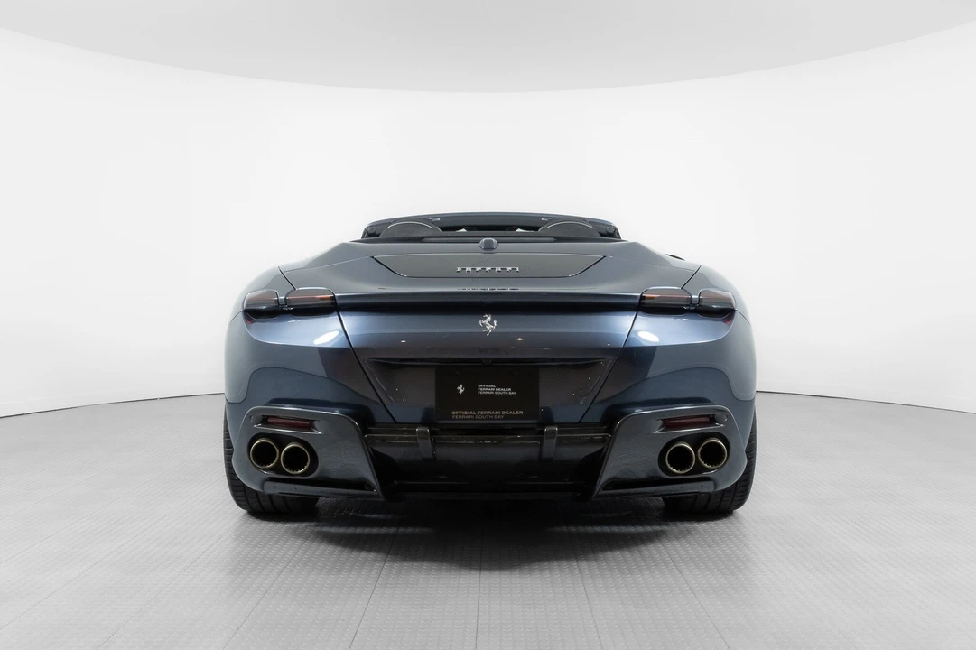 2024 Ferrari Roma Spider - Image 9 of 12