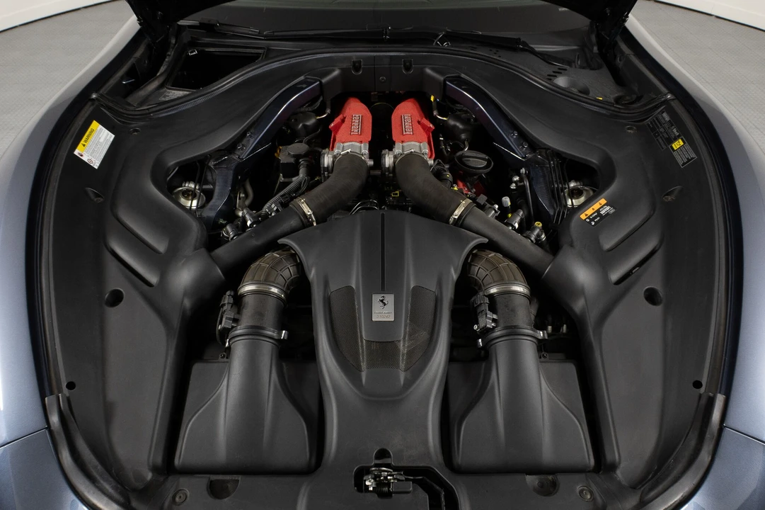 2024 Ferrari Roma Spider - Image 26 of 31