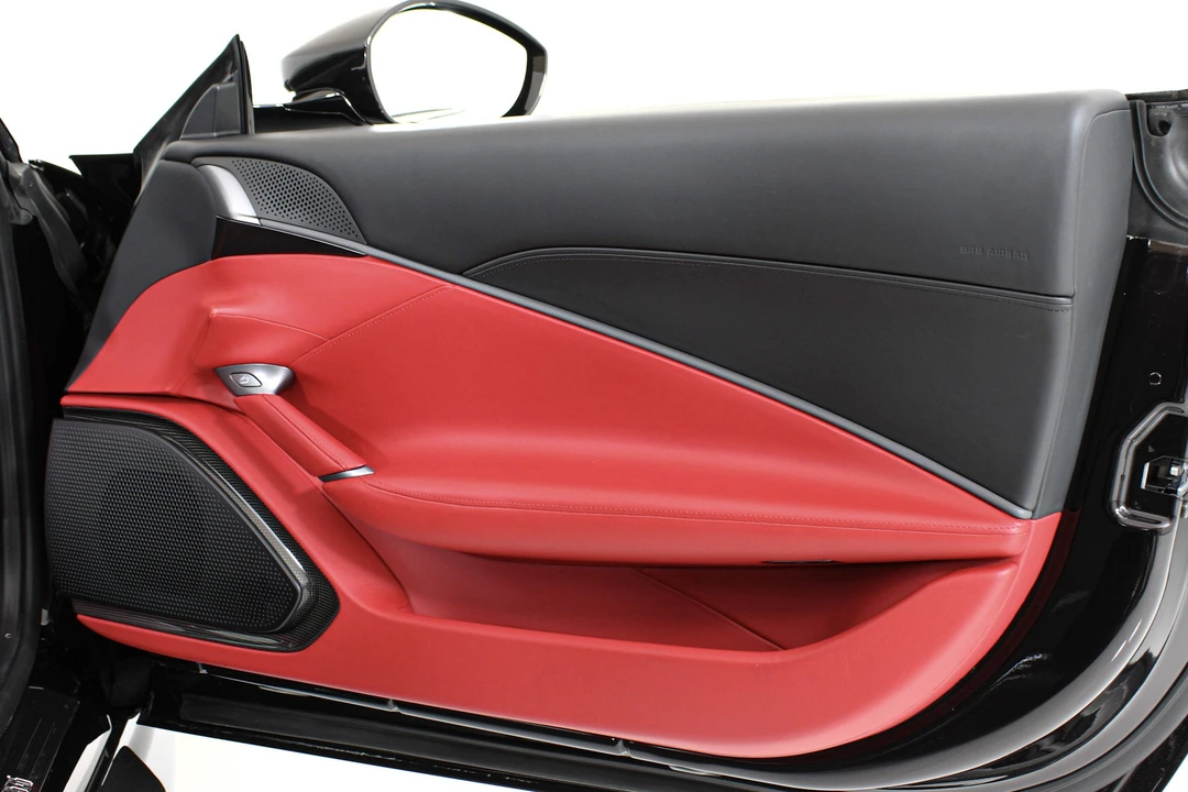 2024 Ferrari Roma Spider - Image 30 of 31