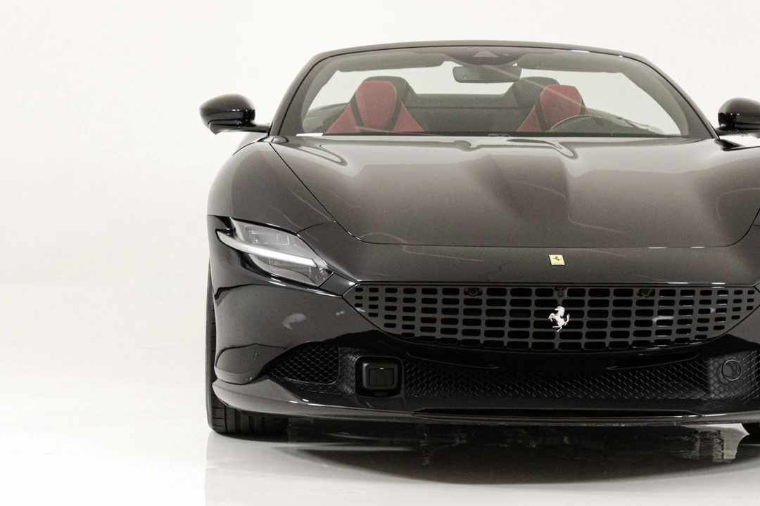 2024 Ferrari Roma Spider - Image 21 of 31