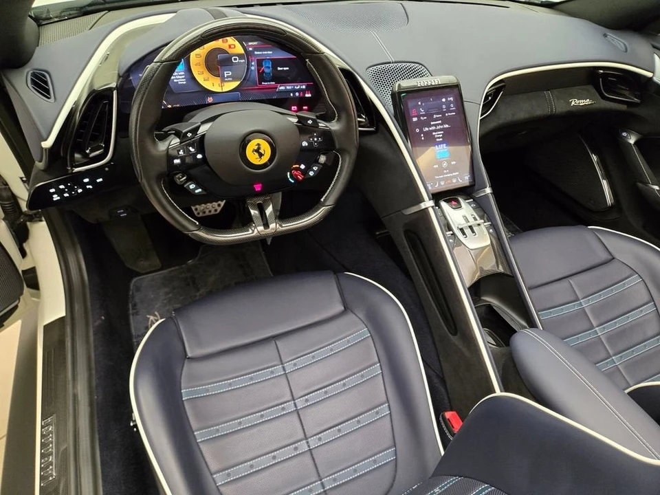 2024 Ferrari Roma Spider - Image 19 of 31