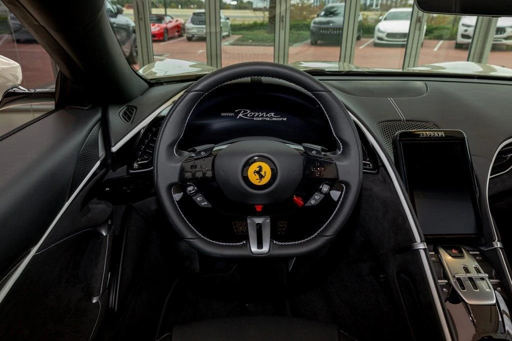 2024 Ferrari Roma Spider - Image 26 of 31