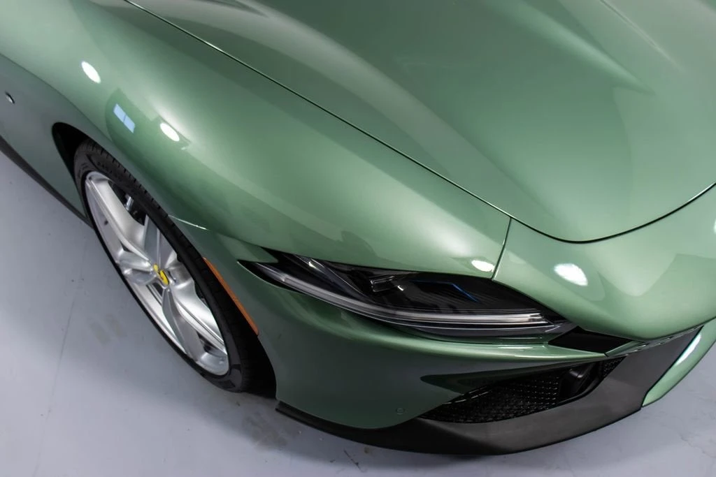 2024 Ferrari Roma Spider - Image 12 of 31