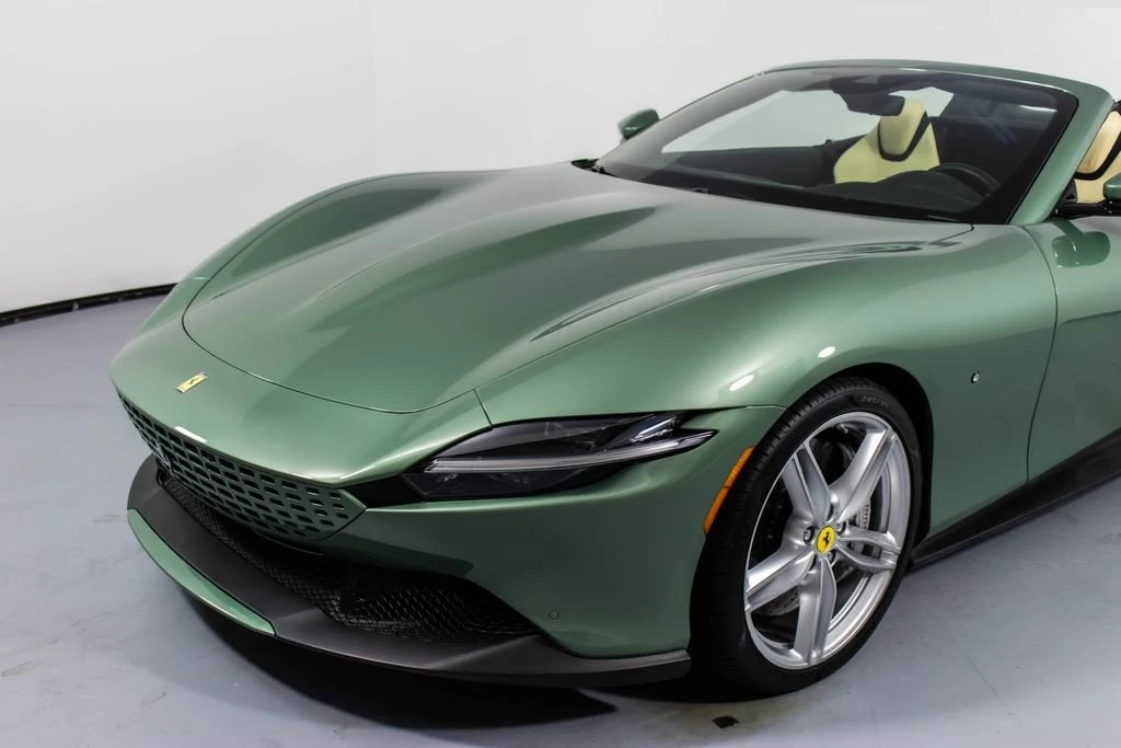 2024 Ferrari Roma Spider - Image 30 of 31