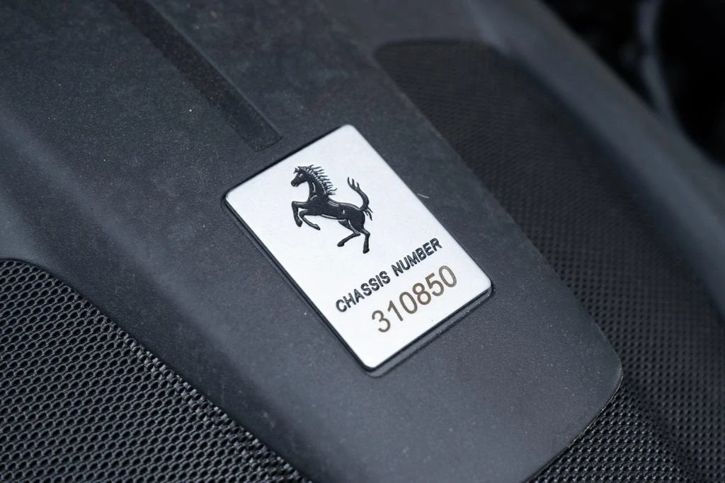 2024 Ferrari Roma Spider - Image 15 of 31