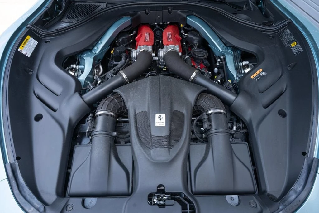 2024 Ferrari Roma Spider - Image 12 of 31