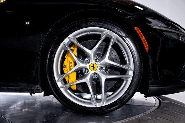 2024 Ferrari Roma Spider - Image 20 of 31