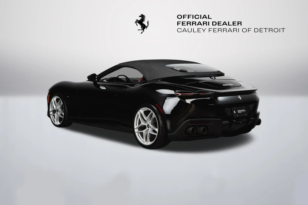 2024 Ferrari Roma Spider - Image 15 of 31