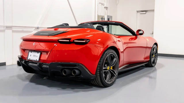 2024 Ferrari Roma Spider - Image 16 of 16