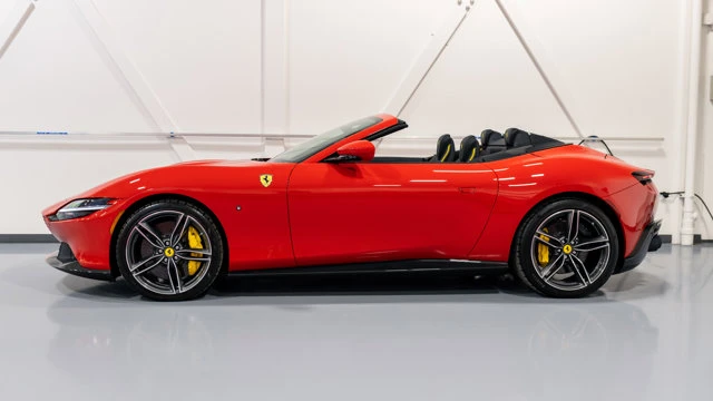 2024 Ferrari Roma Spider - Image 14 of 16