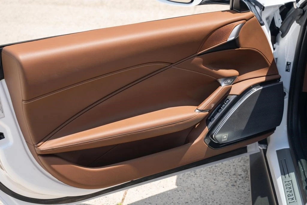 2024 Ferrari Roma Spider - Image 30 of 31