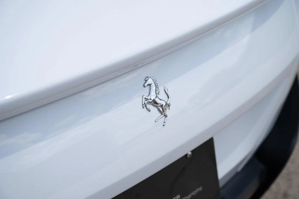 2024 Ferrari Roma Spider - Image 24 of 31