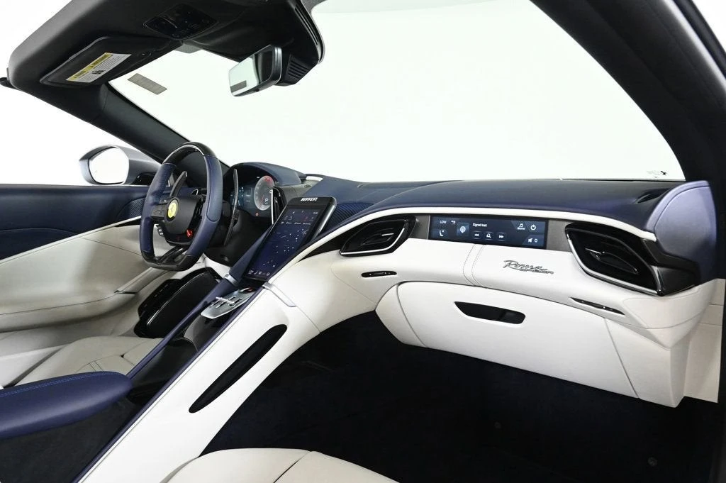 2024 Ferrari Roma Spider - Image 17 of 31
