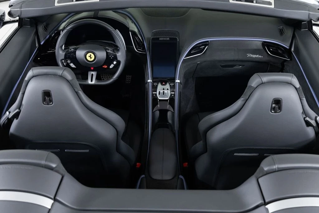 2024 Ferrari Roma Spider - Image 28 of 31