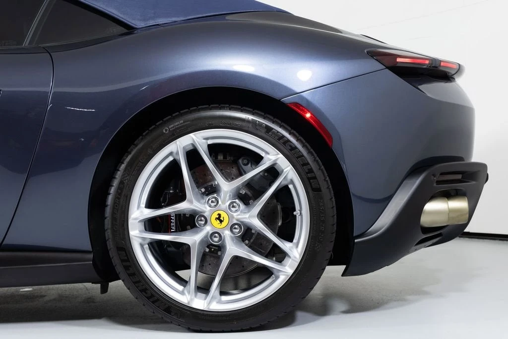 2024 Ferrari Roma Spider - Image 13 of 31
