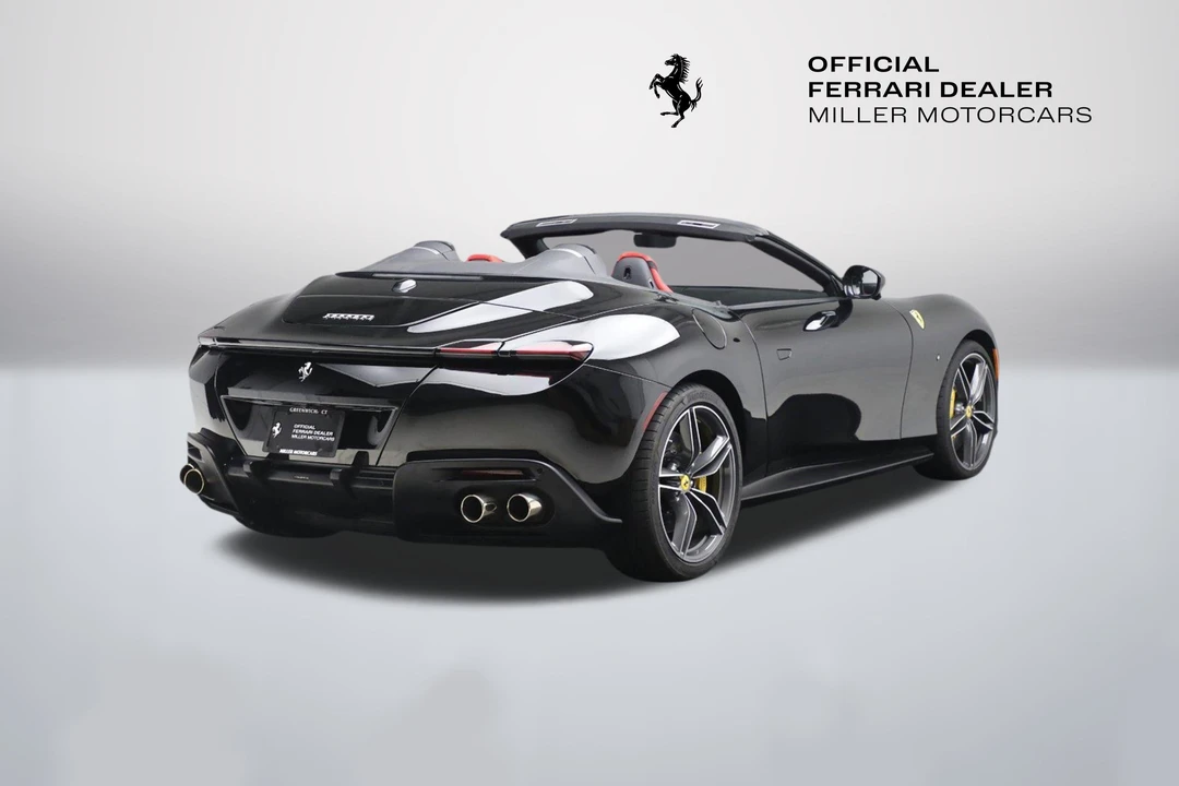 2024 Ferrari Roma Spider - Image 7 of 29