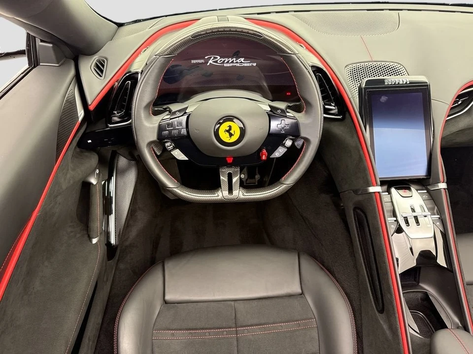 2024 Ferrari Roma Spider - Image 19 of 31