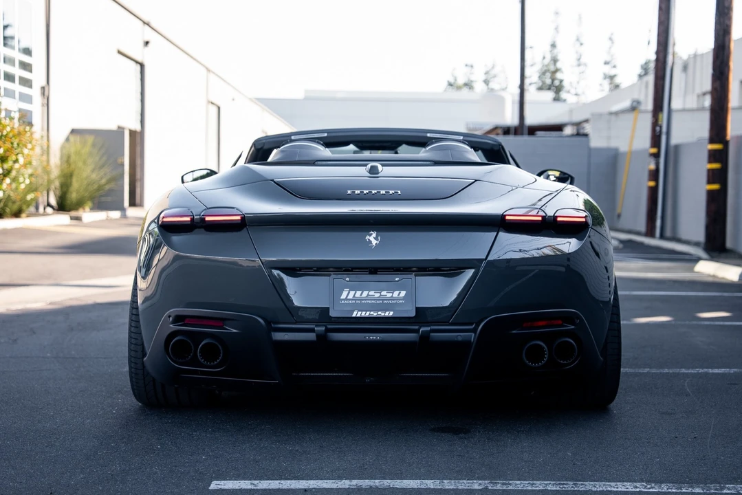 2024 Ferrari Roma Spider - Image 5 of 21