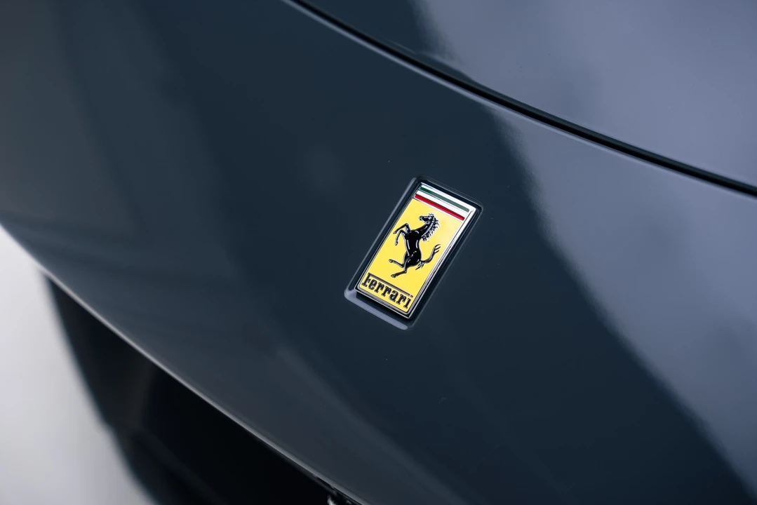 2024 Ferrari Roma Spider - Image 9 of 21