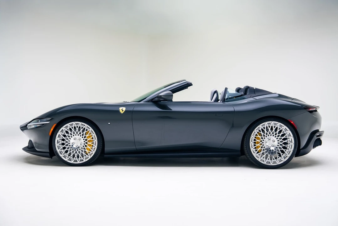 2024 Ferrari Roma Spider - Image 13 of 21