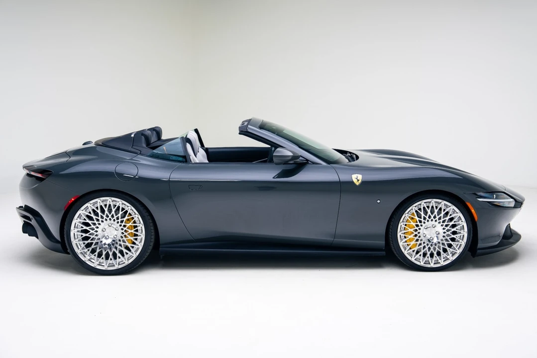 2024 Ferrari Roma Spider - Image 17 of 21