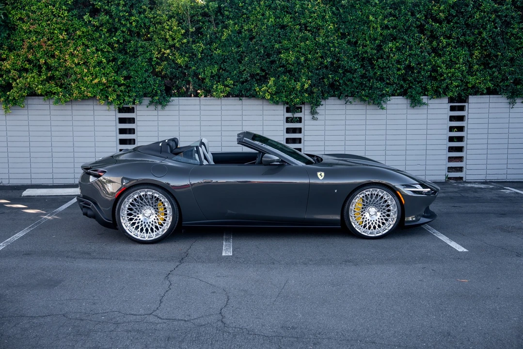 2024 Ferrari Roma Spider - Image 6 of 21