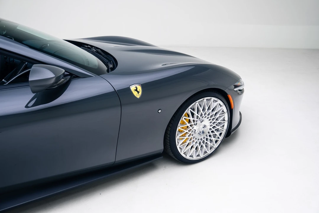 2024 Ferrari Roma Spider - Image 20 of 21