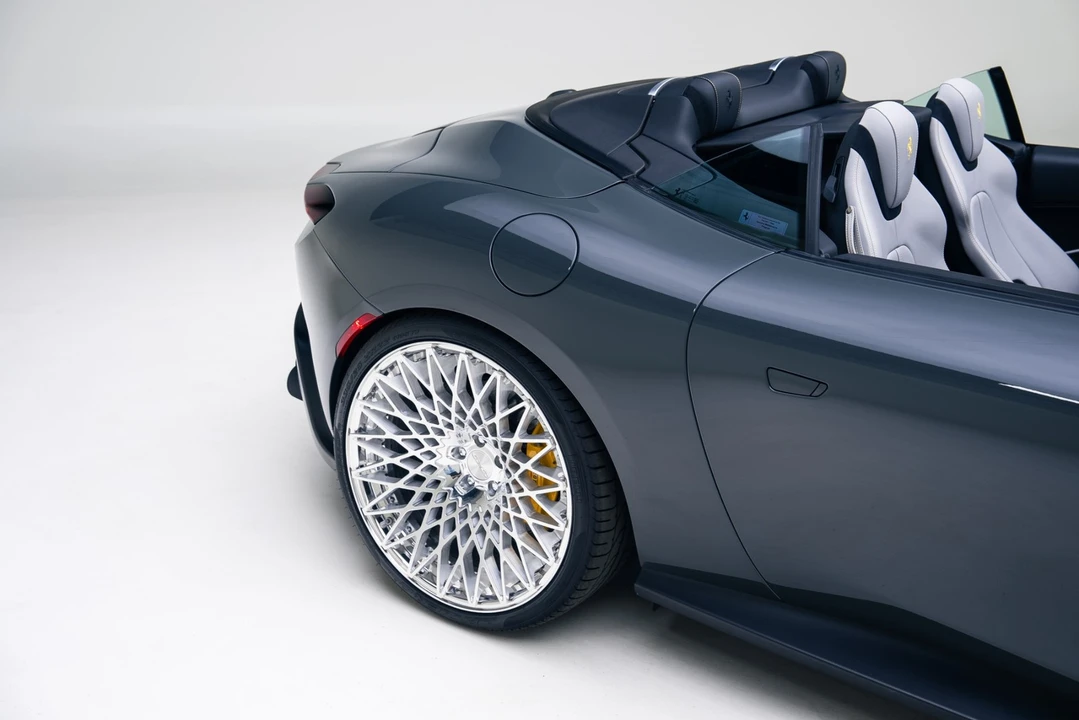 2024 Ferrari Roma Spider - Image 21 of 21