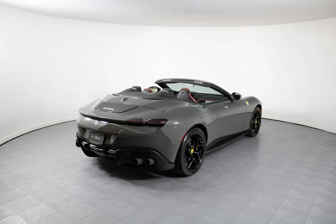 2024 Ferrari Roma Spider - Image 2 of 12