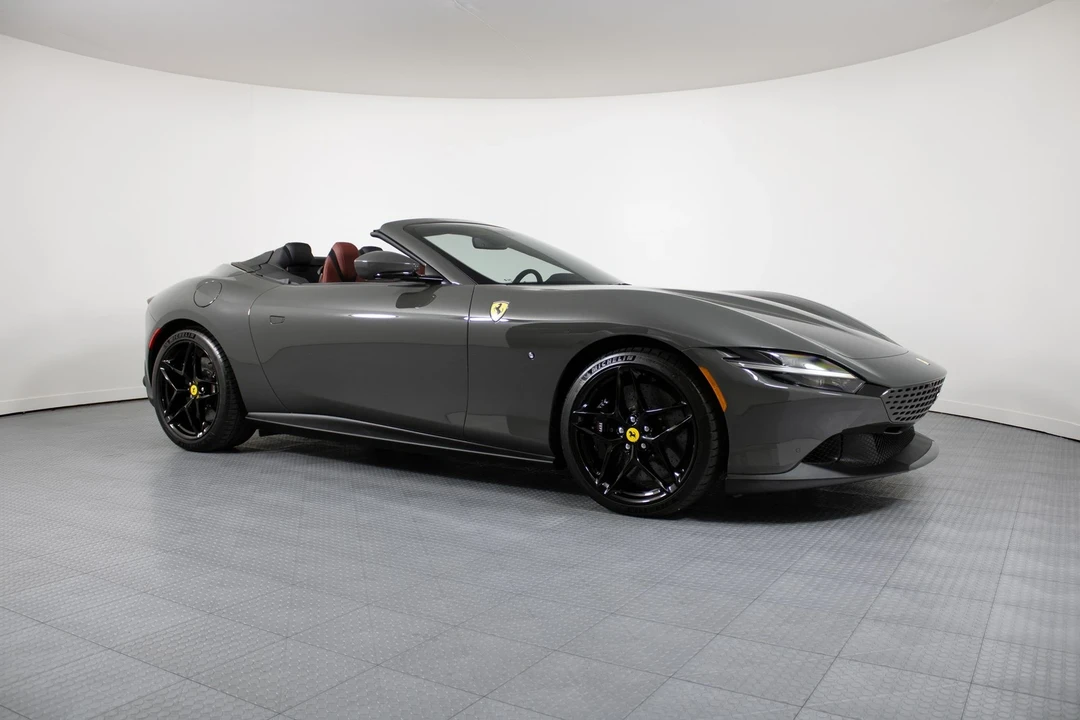 2024 Ferrari Roma Spider - Image 8 of 12