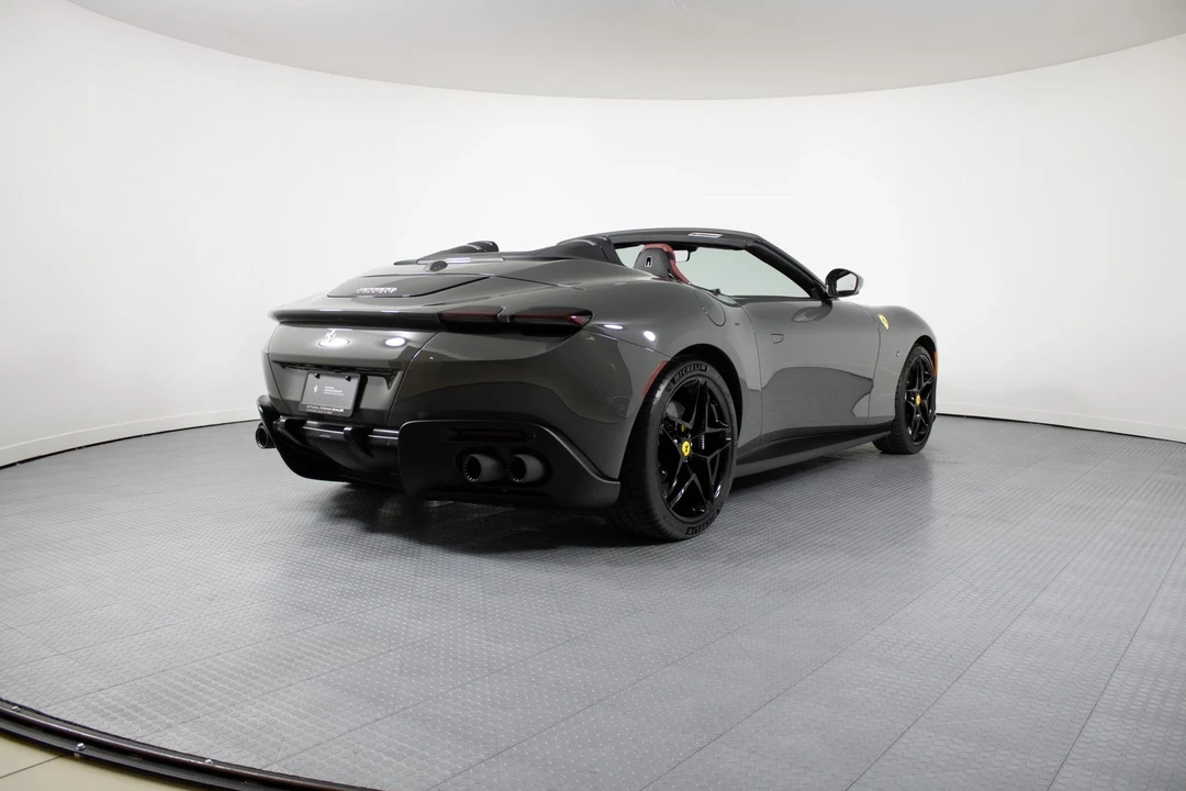 2024 Ferrari Roma Spider - Image 11 of 12
