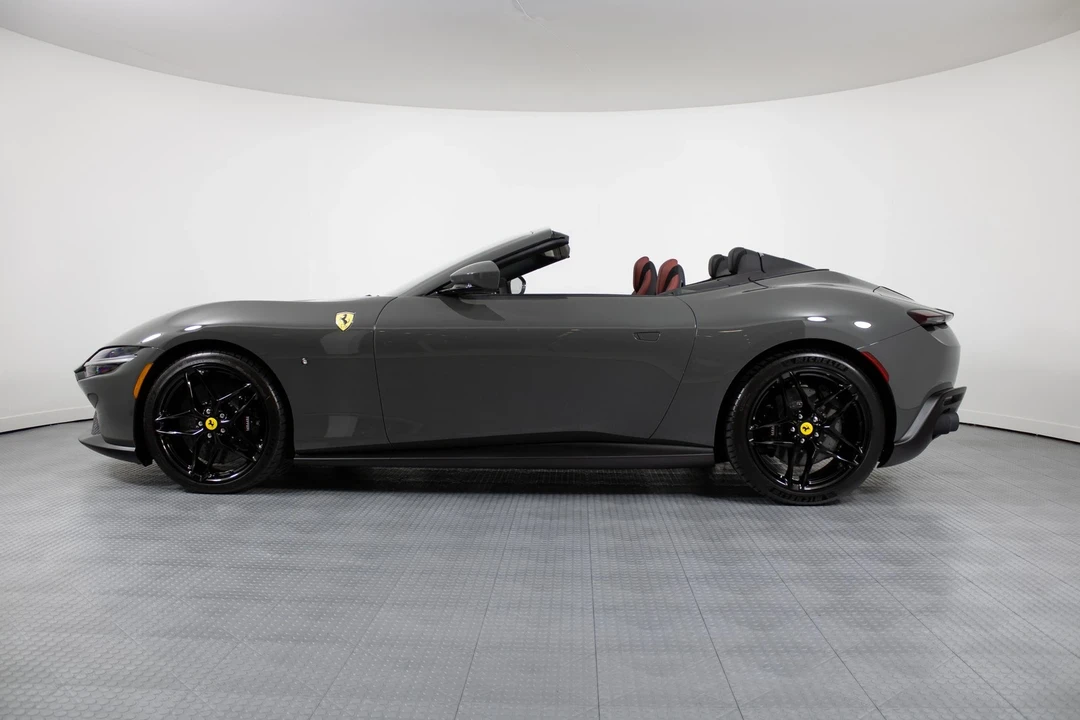 2024 Ferrari Roma Spider - Image 3 of 12