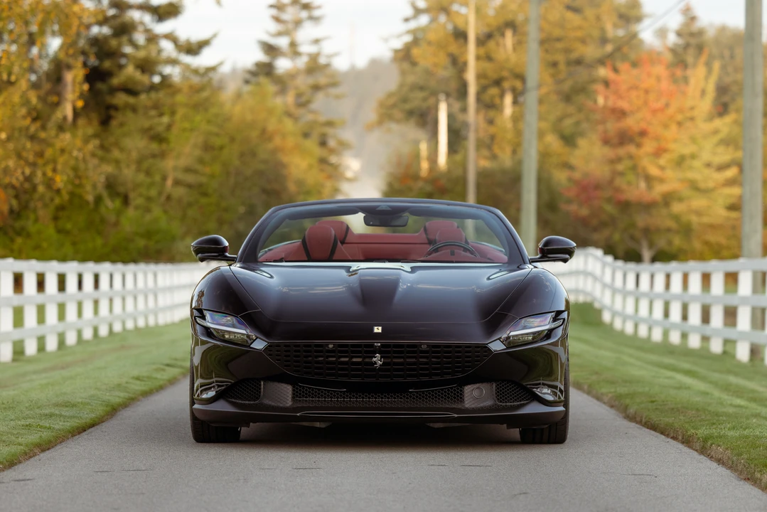 2024 Ferrari Roma Spider - Image 26 of 31