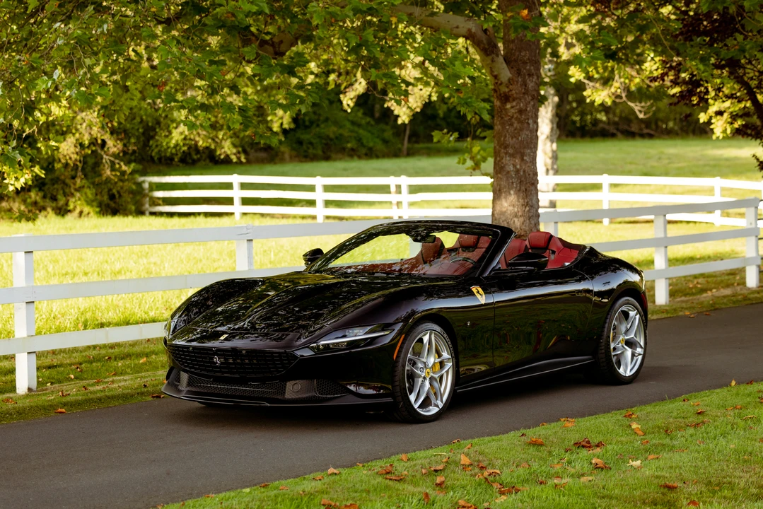 2024 Ferrari Roma Spider - Image 5 of 31