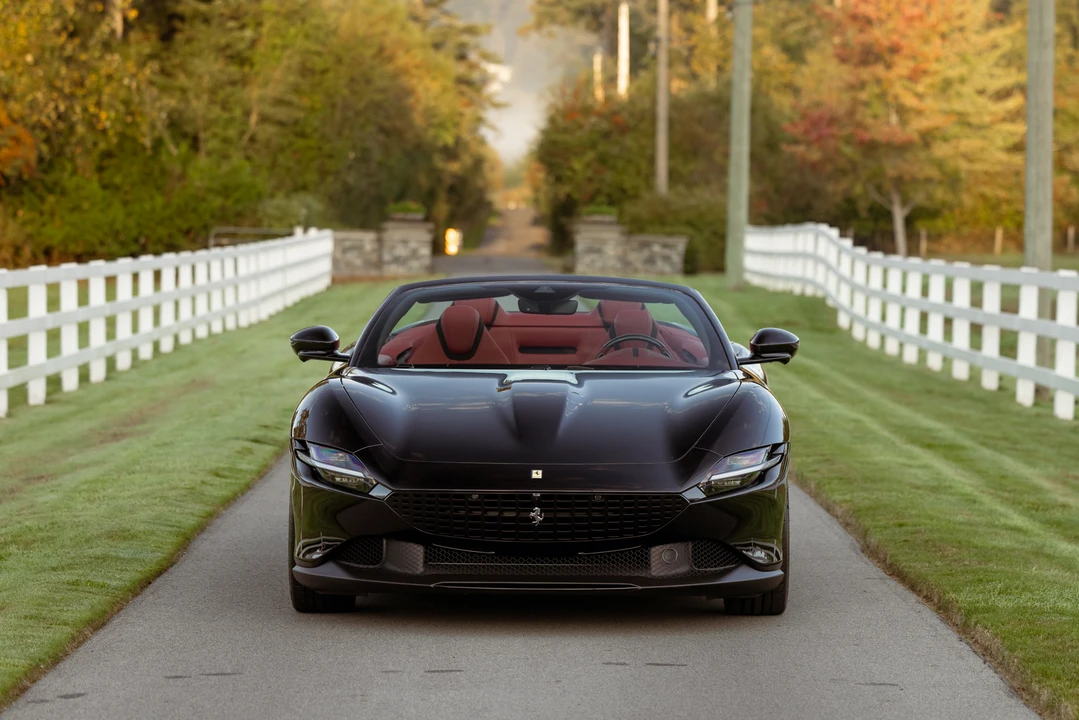 2024 Ferrari Roma Spider - Image 24 of 31