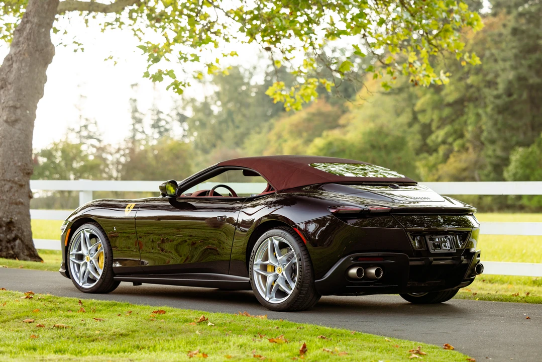 2024 Ferrari Roma Spider - Image 29 of 31