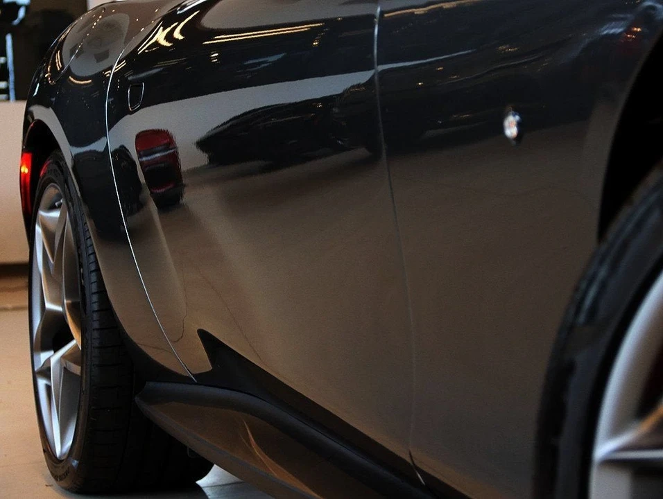 2024 Ferrari Roma Spider - Image 13 of 31