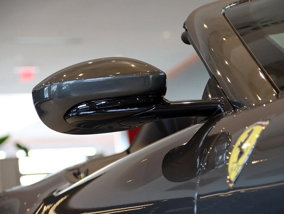 2024 Ferrari Roma Spider - Image 14 of 31