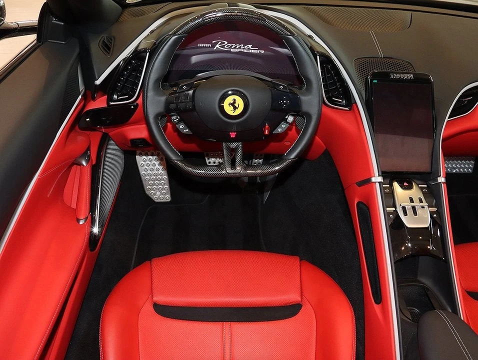 2024 Ferrari Roma Spider - Image 6 of 31