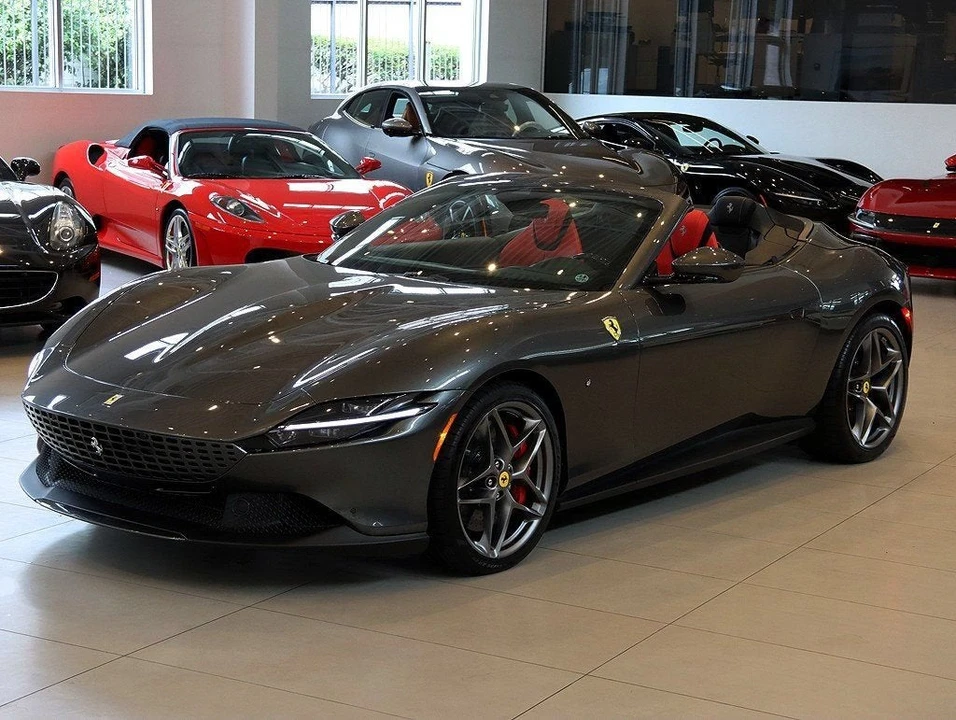 2024 Ferrari Roma Spider - Image 31 of 31